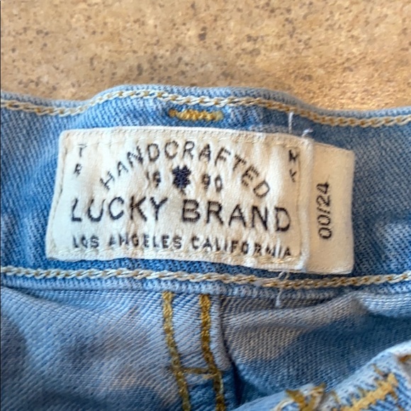 Women’s Lucky Brand jeans shorts size 00 or 24 - Picture 2 of 7